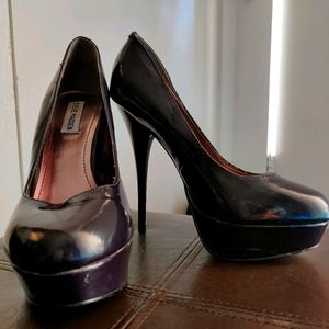 Deep purple pumps